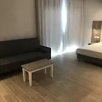 Hotel de apartamente Stratovarius Nissi 4*