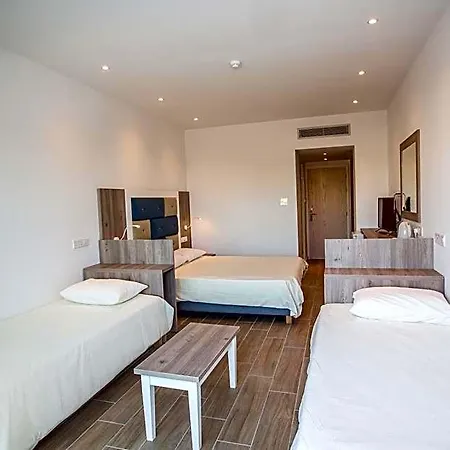 Stratovarius Nissi Aparthotel