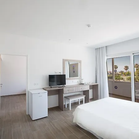 Stratovarius Nissi 4*