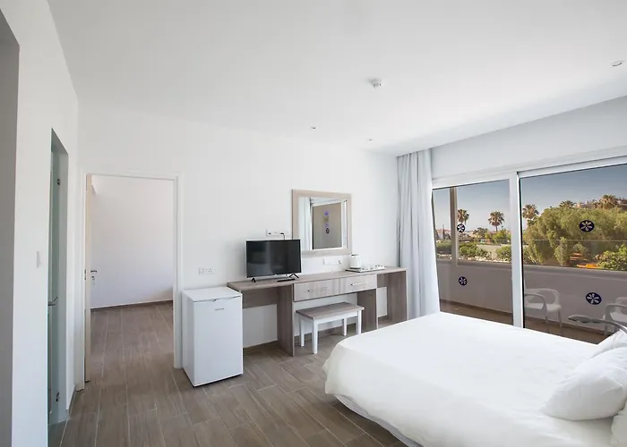 Stratovarius Nissi 4*