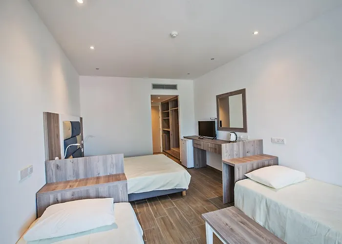 Stratovarius Nissi 4*