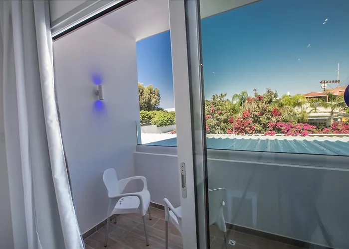 Stratovarius Nissi Ayia Napa